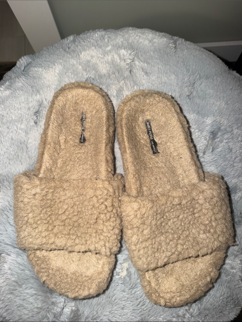 Cozy Faux-Sherpa Slide Slippers - Tan